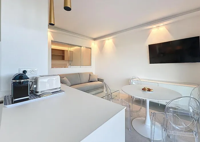 39m2 Croisette, Terrasse, Vue Mer, Garage Cannes